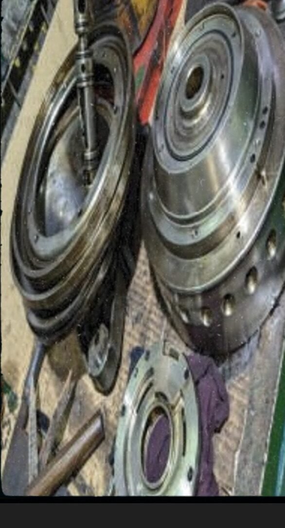 Pump bearing and seal overhaul