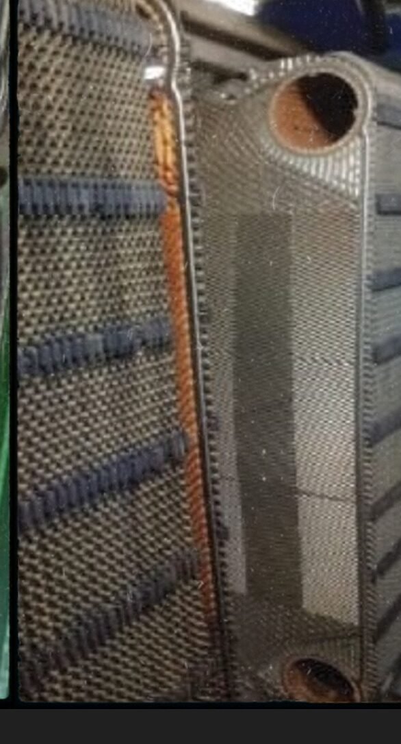 Plate-type marine cooler servicing